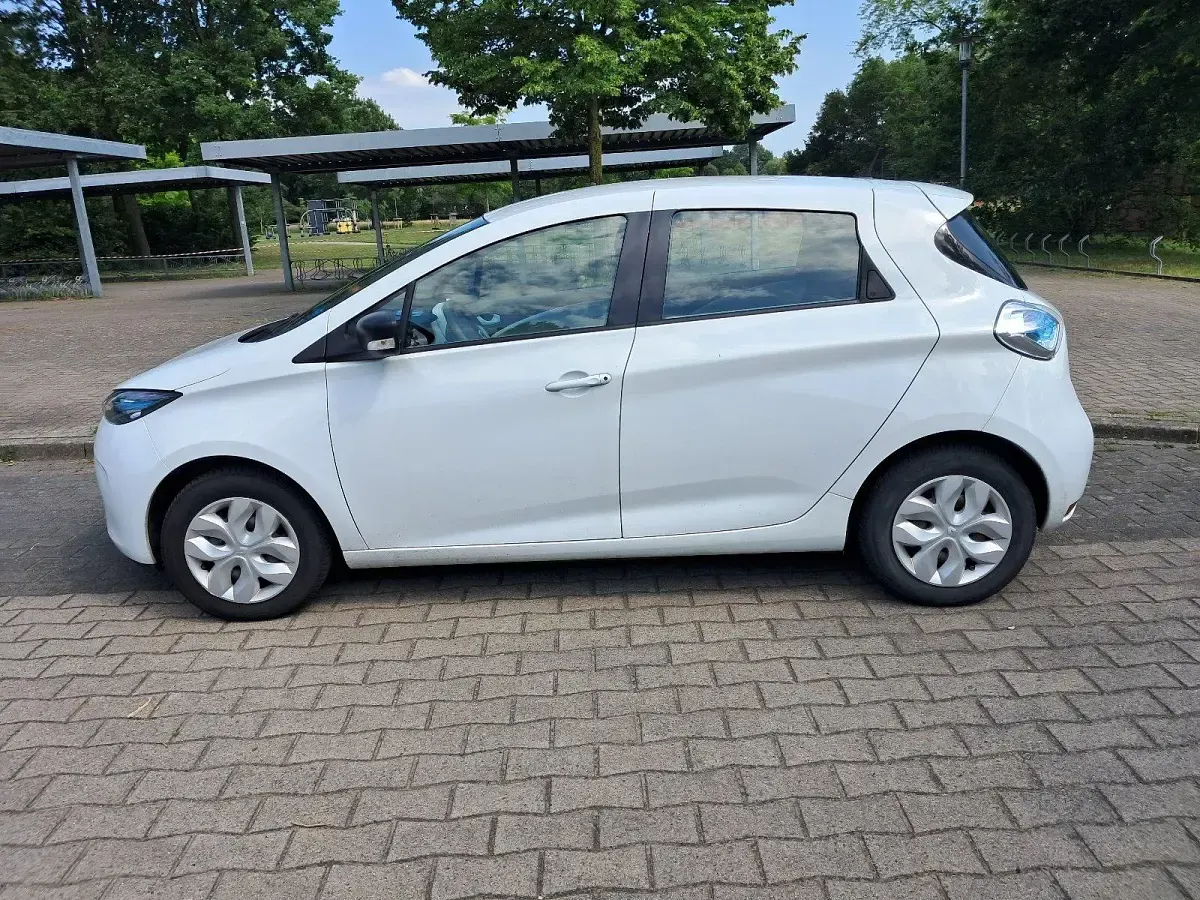 Gebraucht Renault Zoe Life 42 kW (58 PS) 2019 Weiß Kleinwagen