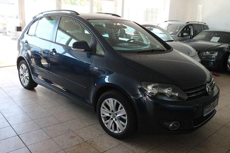 Blau Gebraucht 2013 VW Golf VII Limousine | 7.990 € (Guter Preis) - Bild 1/4