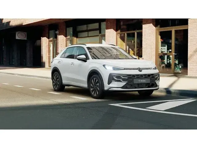 Neu VW T-Roc Life 150 PS (110 kW) 2026 Pure white uni SUV