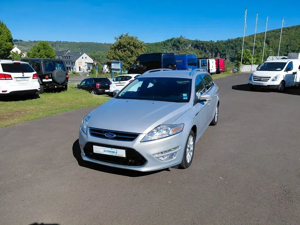 Gebraucht Ford Mondeo Titanium 140 PS (102 kW) 2011 Silber Limousine