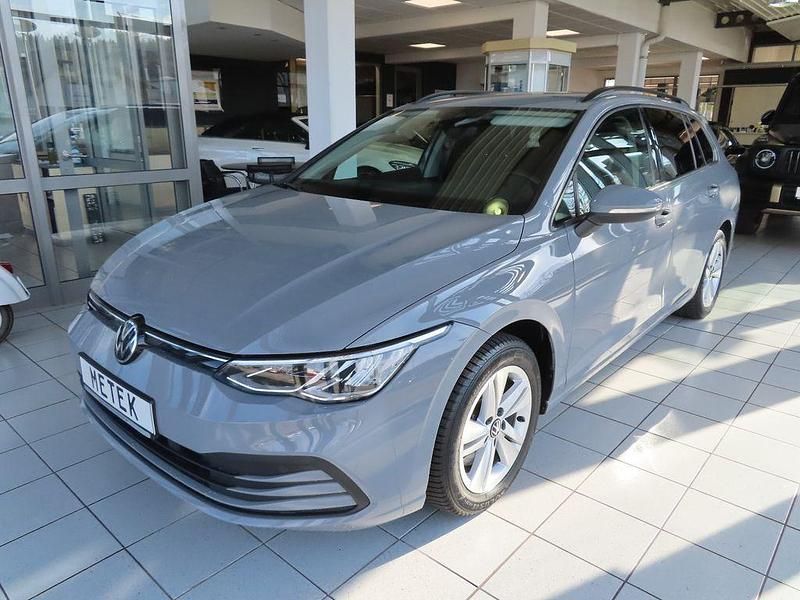 Grau Gebraucht 2022 VW Golf VIII Life Kombi | 19.980 € (Superpreis) - Bild 1/4