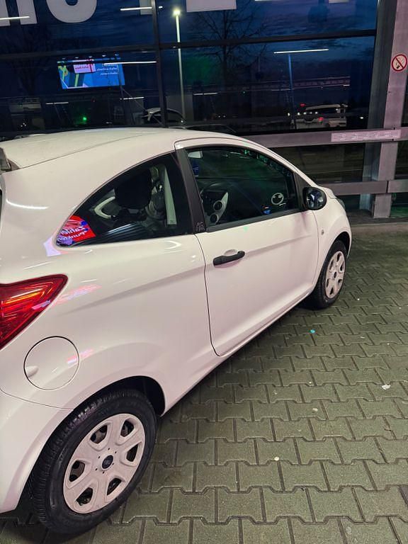Gebraucht Ford Ka Trend 69 PS (50 kW) 2010 Weiß Kleinwagen