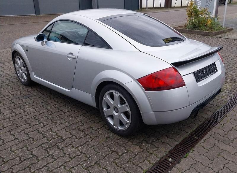 Gebraucht Audi TT Sport 179 PS (131 kW) 1999 Silber Coupé