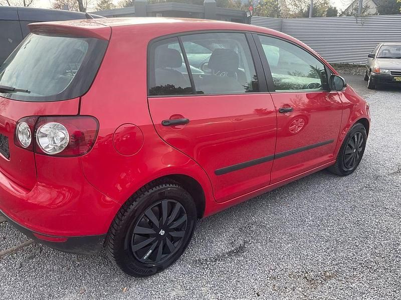 Gebraucht VW Golf Plus Cross 116 PS (85 kW) 2005 Rot Van / Kleinbus