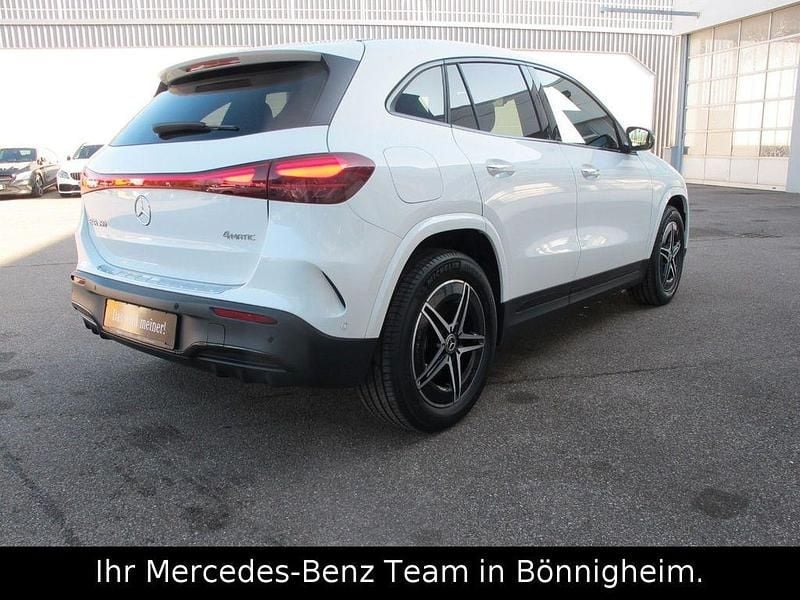Gebraucht Mercedes EQA350 AMG line Plus 214 kW (292 PS) 2024 Weiß SUV
