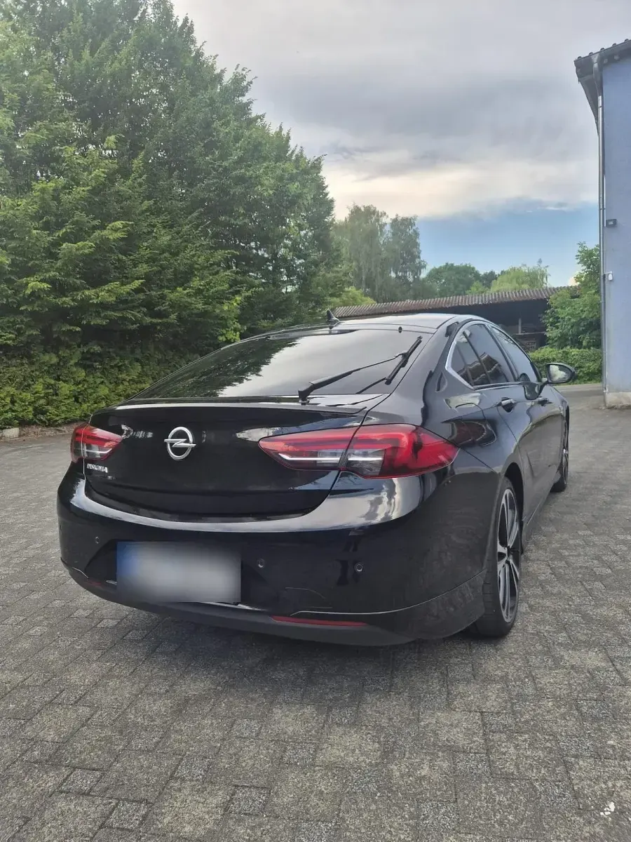 Gebraucht Opel Insignia Dynamic 170 PS (125 kW) 2020 Schwarz Limousine