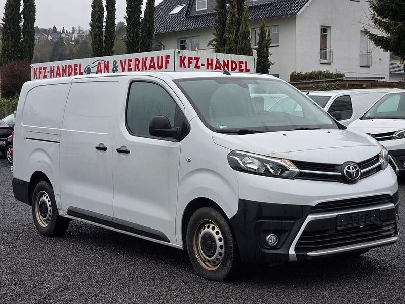 Gebraucht Toyota Proace 144 PS (105 kW) 2024 Weiß Van / Kleinbus