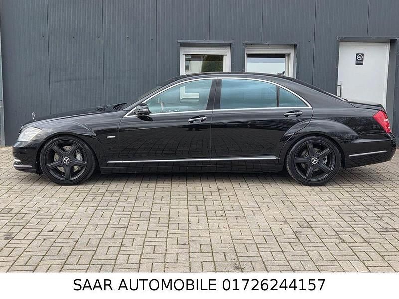 Gebraucht Mercedes S500 435 PS (319 kW) 2011 Schwarz Limousine