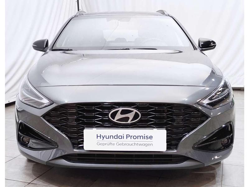 Gebraucht Hyundai i30 Advantage 101 PS (74 kW) 2025 Ecotronic grey / mic (metallic) Kombi