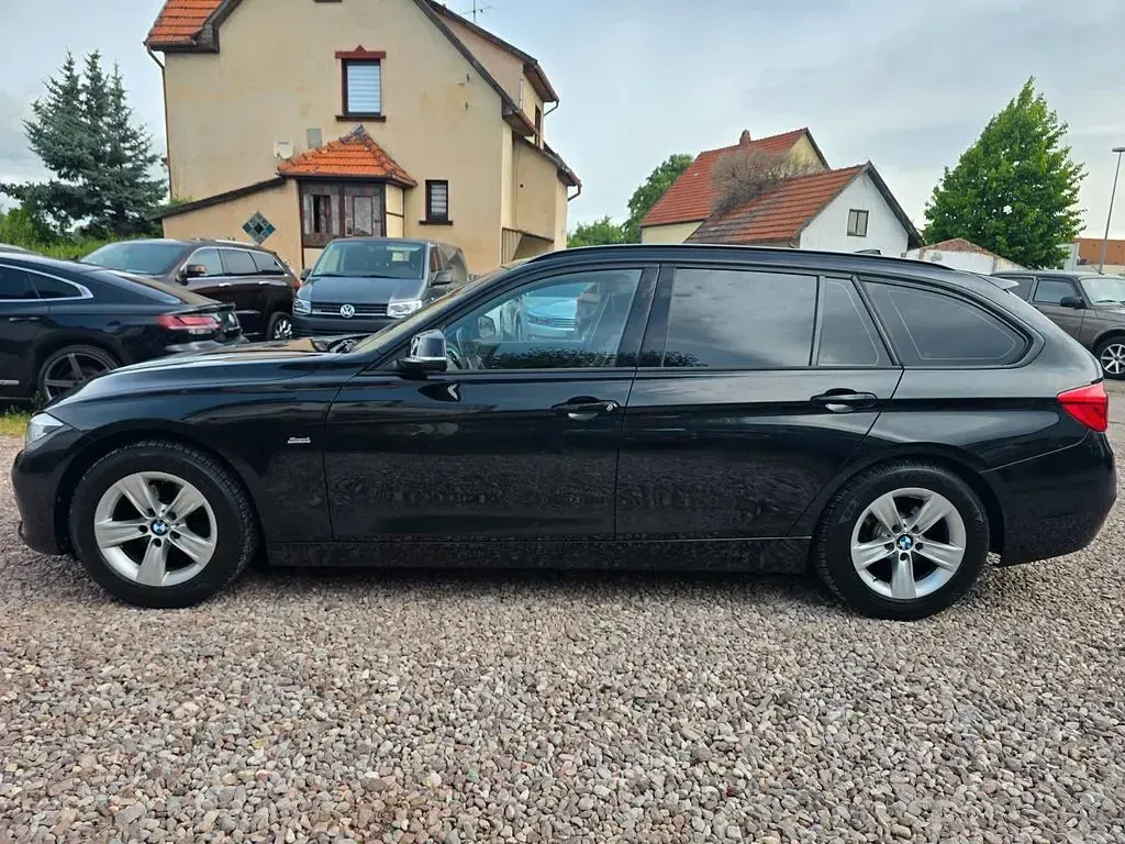 Gebraucht BMW 320 Sport Line 190 PS (139 kW) 2016 Schwarz Kombi