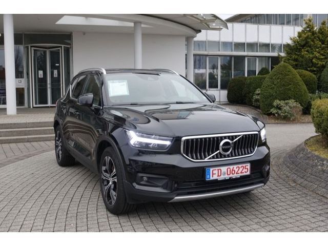 Schwarz Gebraucht 2020 Volvo XC40 Inscription SUV | 28.490 € (Etwas zu teuer) - Bild 1/4