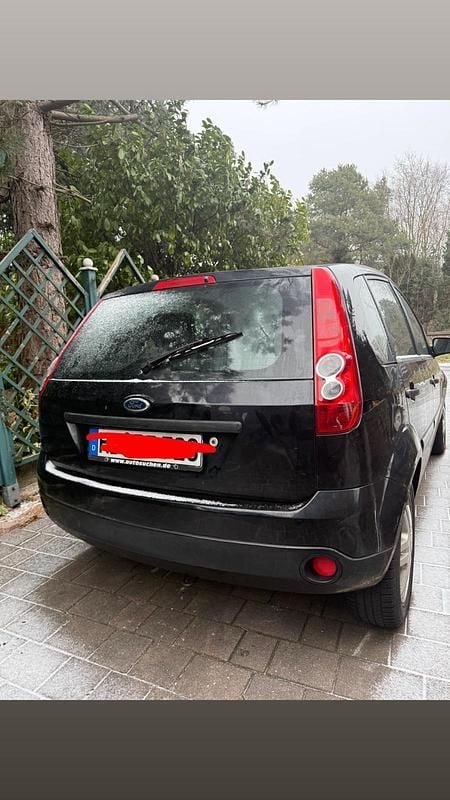 Gebraucht Ford Fiesta 59 PS (43 kW) 2007 Schwarz Kleinwagen