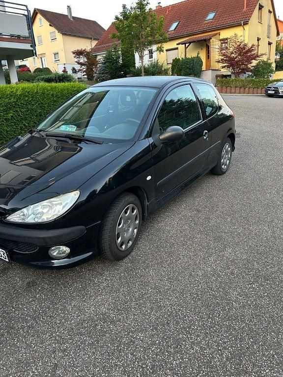 Schwarz Gebraucht 2009 Peugeot 206 Kleinwagen | 900 € (Superpreis) - Bild 1/4