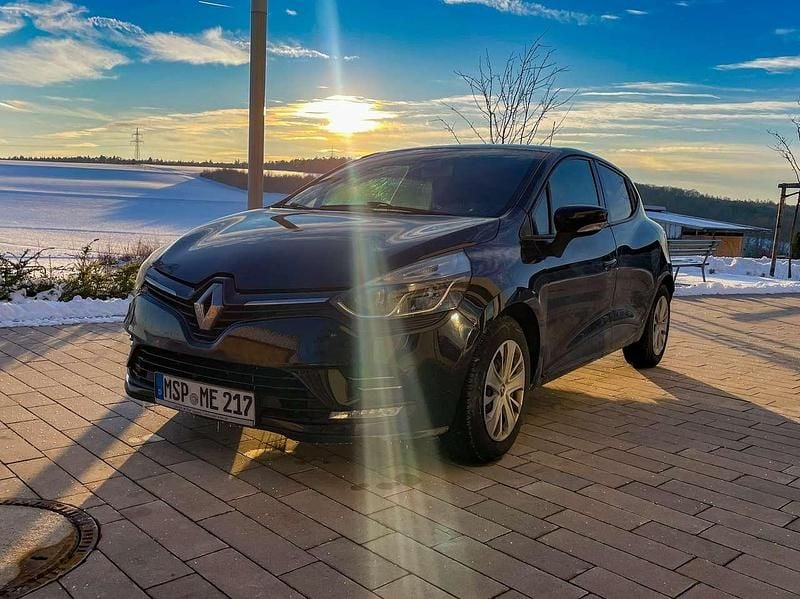 Gebraucht 2017 Renault Clio IV Limousine | 6.300 € (Guter Preis) - Bild 1/4