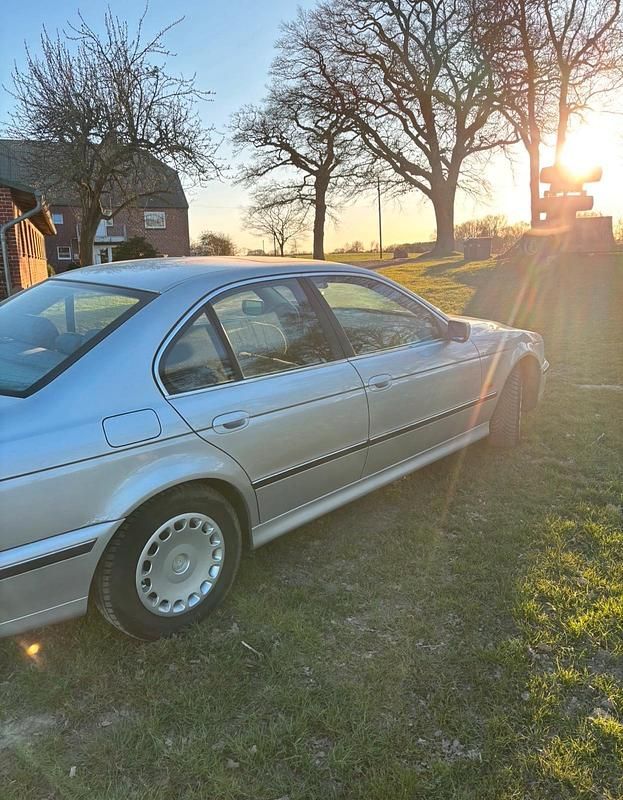 Gebraucht BMW 520 150 PS (110 kW) 1999 Grau Limousine