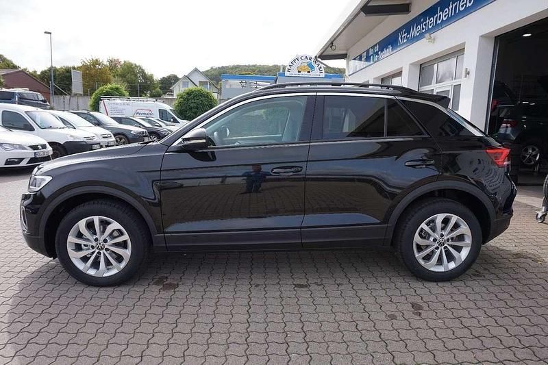 Gebraucht VW T-Roc Life 116 PS (85 kW) 2025 Schwarz SUV