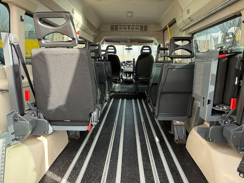 Gebraucht Fiat Ducato 150 PS (110 kW) 2020 Grau Van