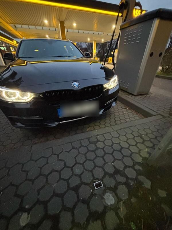 Schwarz Gebraucht 2014 BMW 325 Luxury Line Kombi | 12.000 € (Guter Preis) - Bild 1/4