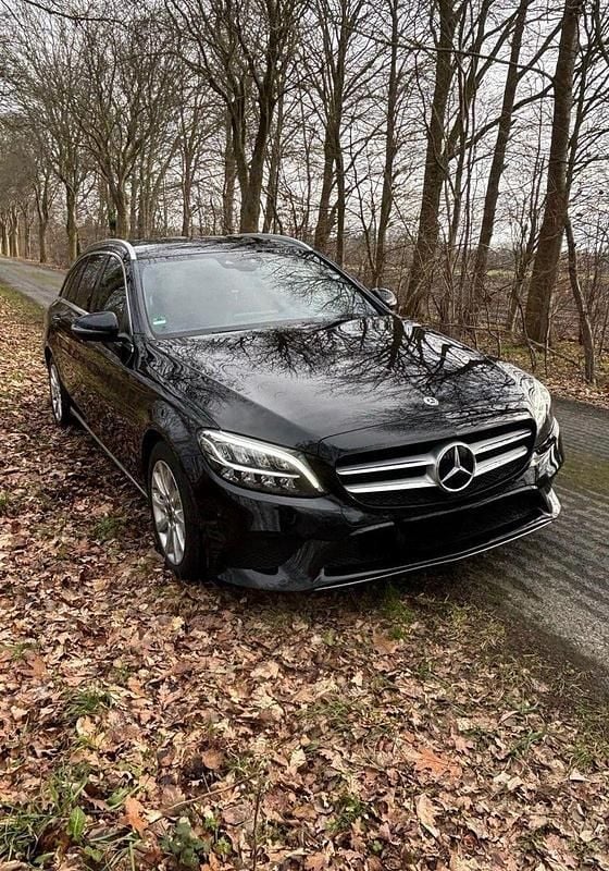 Gebraucht Mercedes C200 150 PS (110 kW) 2018 Schwarz Kombi