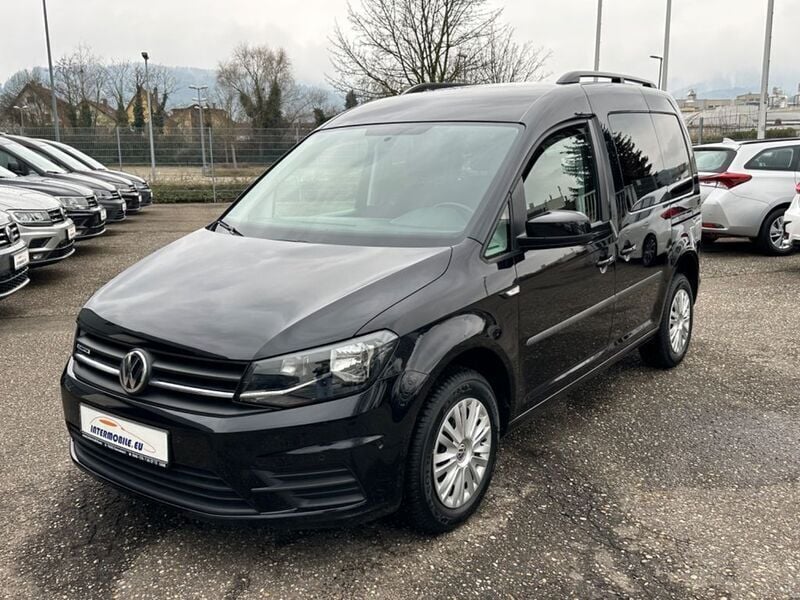 Deep black perleffekt Gebraucht 2019 VW Caddy Van / Kleinbus | 16.660 € (Teuer) - Bild 1/4
