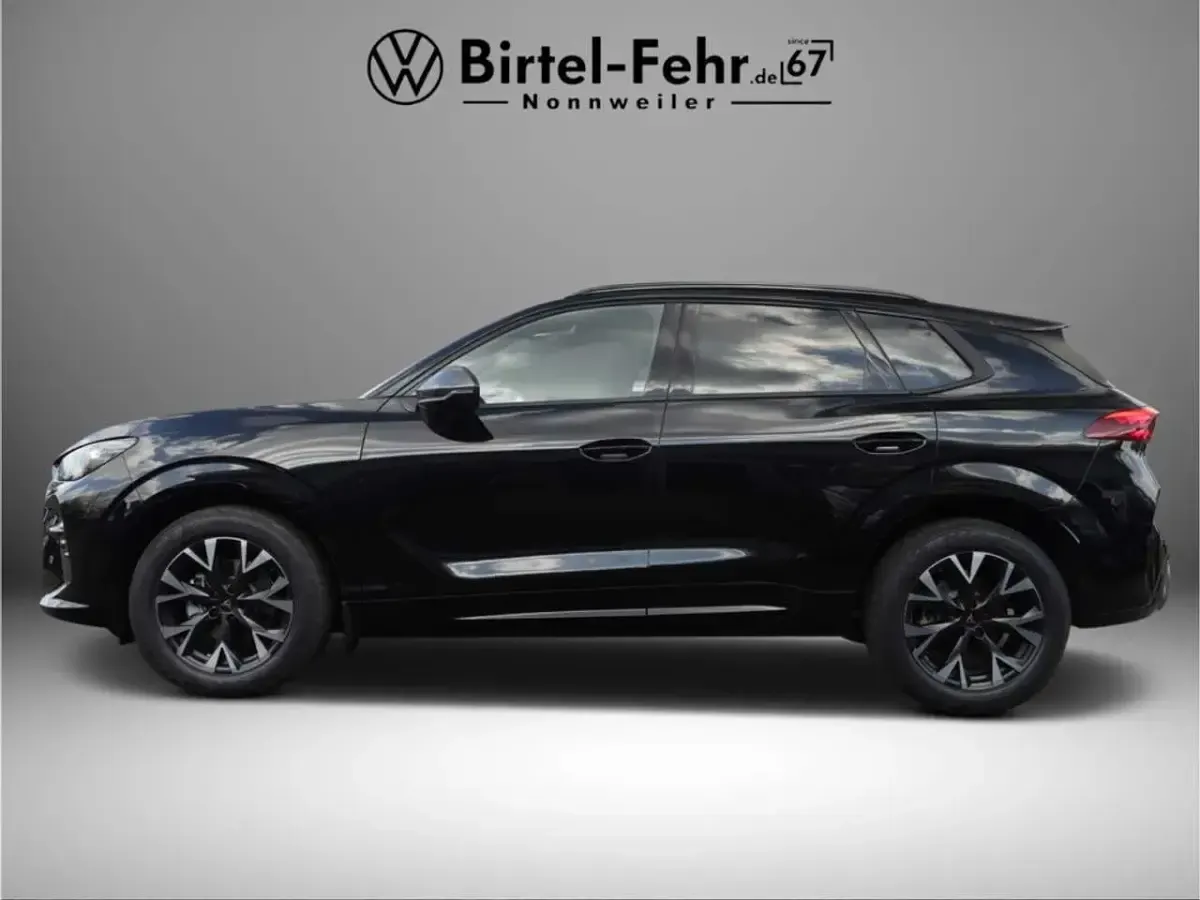 Neu Cupra Terramar 150 PS (110 kW) 2026 Midnight black metallic SUV