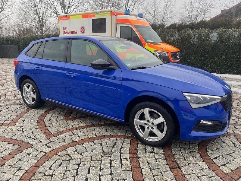Gebraucht Skoda Scala Monte Carlo 116 PS (85 kW) 2021 Blau Kleinwagen