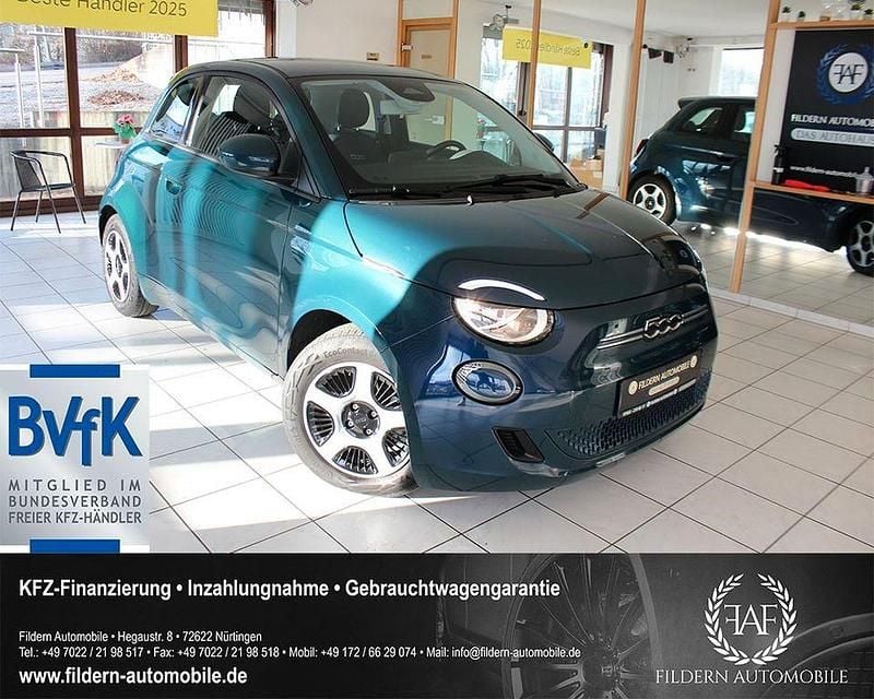 Gebraucht Fiat 500e Action 69 kW (95 PS) 2023 Grün Kleinwagen