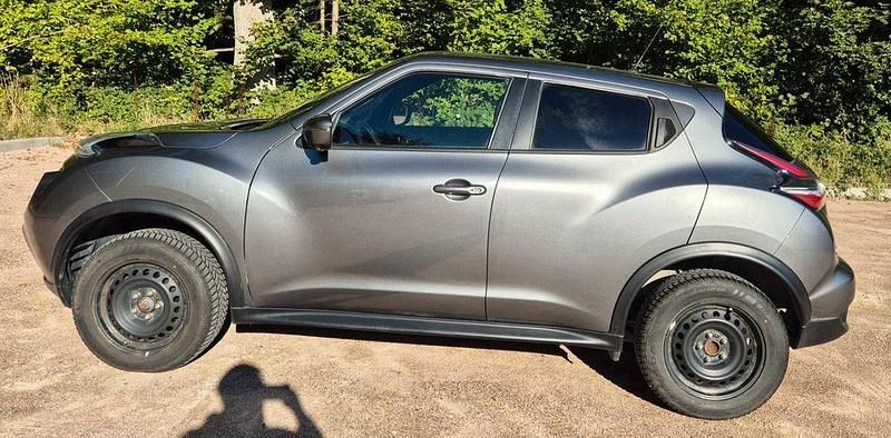 Grau Gebraucht 2019 Nissan Juke Tekna SUV | 12.500 € (Guter Preis) - Bild 1/4