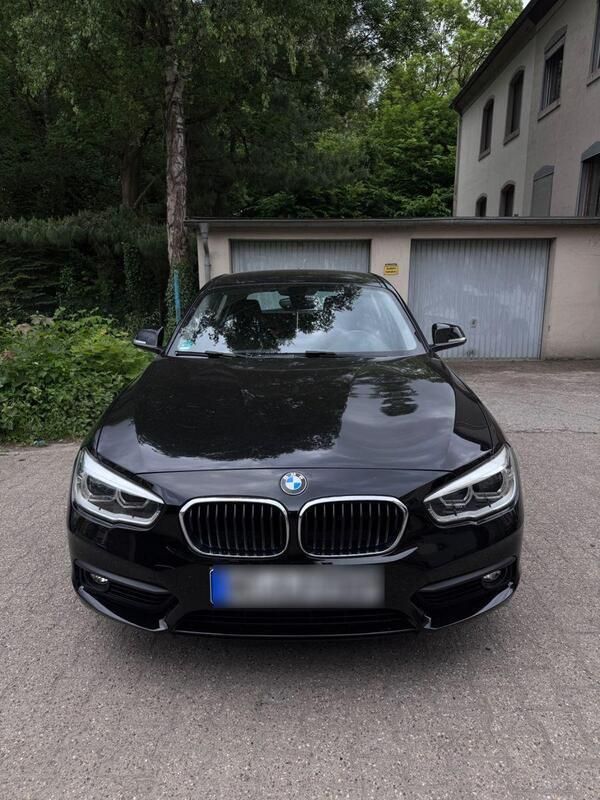 Schwarz Gebraucht 2019 BMW 120 Advantage Kleinwagen | 15.450 € (Superpreis) - Bild 1/4