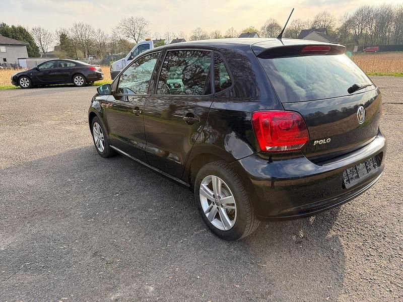 Gebraucht VW Polo Match 60 PS (44 kW) 2012 Schwarz Kleinwagen