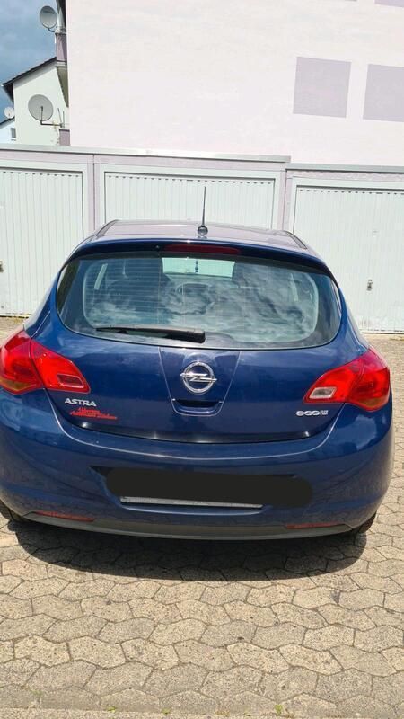 Gebraucht 2012 Opel Astra Kleinwagen | 4.500 € (Guter Preis) - Bild 1/4