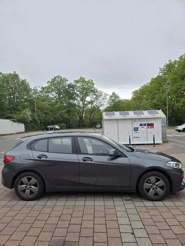 Gebraucht BMW 118 140 PS (102 kW) 2020 Grau Kleinwagen