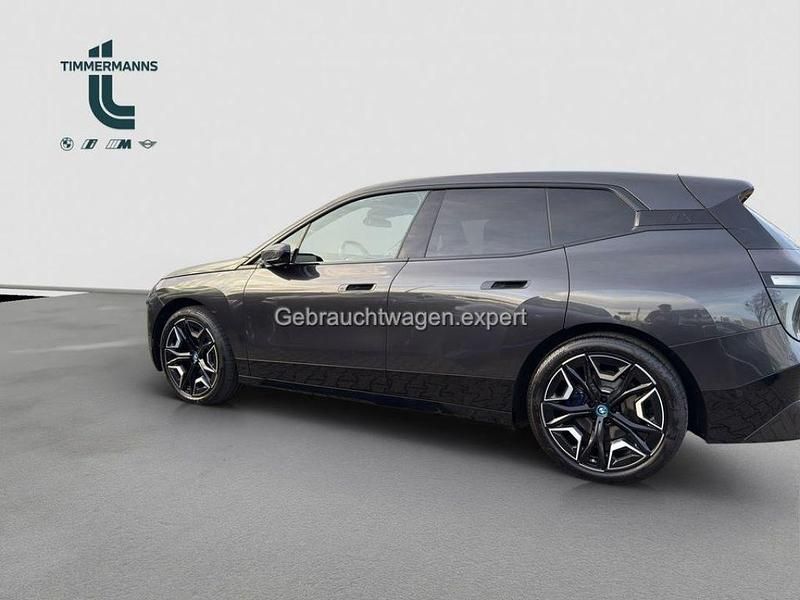 Gebraucht BMW iX 239 kW (326 PS) 2022 Sophisto grau brillant (metallic) SUV