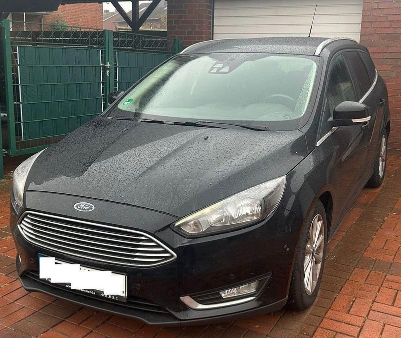 Schwarz Gebraucht 2016 Ford Focus Titanium Kombi | 6.800 € (Guter Preis) - Bild 1/4