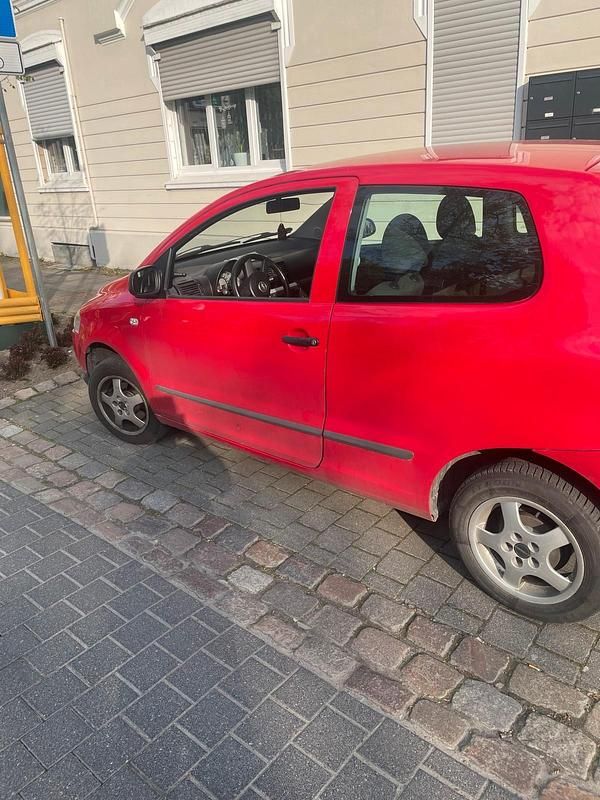 Second-hand VW Fox 54 CP (39 kW) 2006 Roșu Hatchback