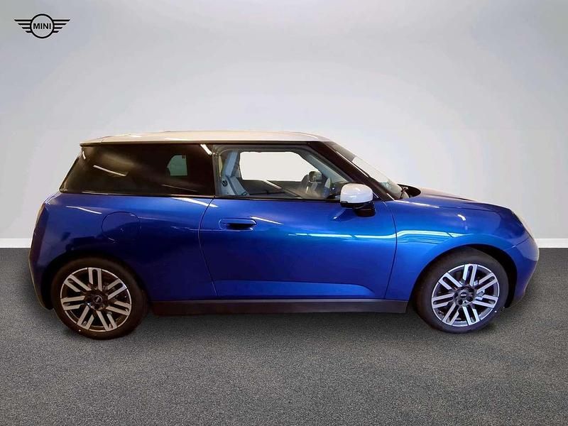 Gebraucht Mini Cooper Classic 135 kW (184 PS) 2025 Blau Kleinwagen