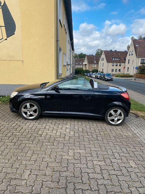 Schwarz Gebraucht 2006 Opel Tigra Cabrio | 1.500 € (Fairer Preis) - Bild 1/4