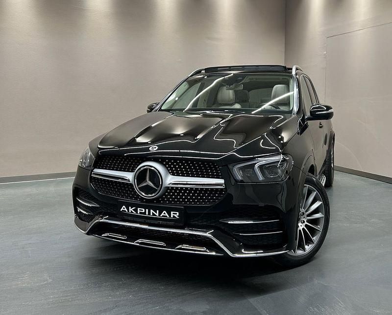 Obsidianschwarz Gebraucht 2020 Mercedes GLE400 Active SUV | 71.800 € (Teuer) - Bild 1/4