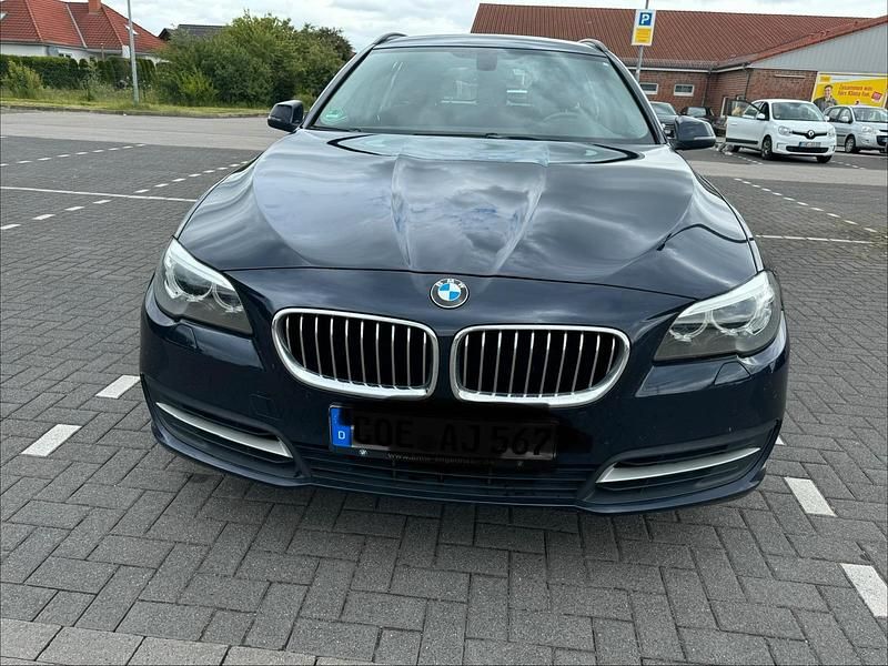 Gebraucht BMW 520 190 PS (139 kW) 2014 Blau Kombi