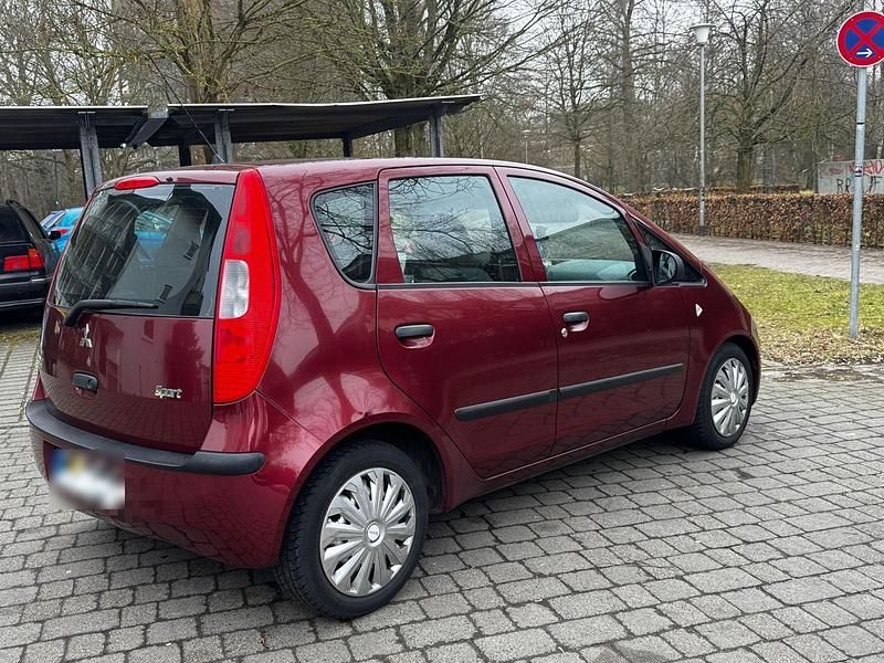 Gebraucht Mitsubishi Colt 65 PS (47 kW) 2004 Rot Kleinwagen