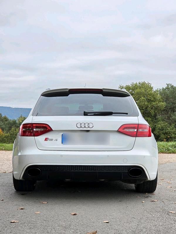 Gebraucht Audi RS4 450 PS (330 kW) 2012 Weiß Kombi