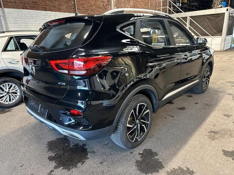 Gebraucht MG ZS Luxury 111 PS (81 kW) 2023 Schwarz SUV