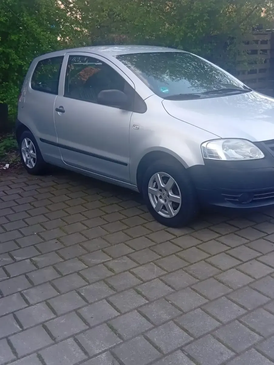 Używany VW Fox 105 KM (77 kW) 2009 Szary Hatchback