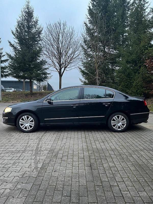 Gebraucht VW Passat 140 PS (102 kW) 2005 Schwarz Limousine