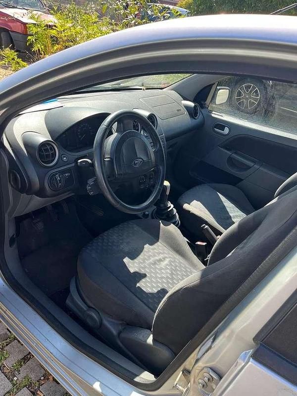 Gebraucht 2009 Ford Fiesta Kleinwagen | 1.300 € - Bild 1/4