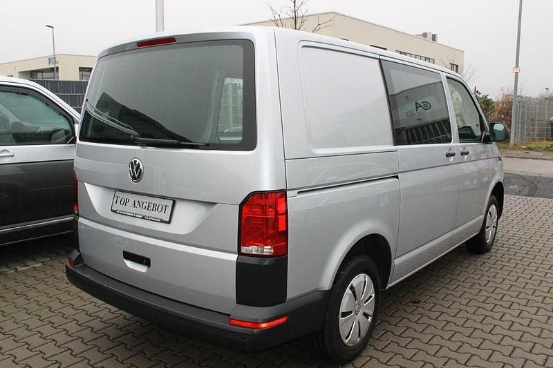 Second-hand VW Transporter 150 CP (110 kW) 2022 Argintiu Van