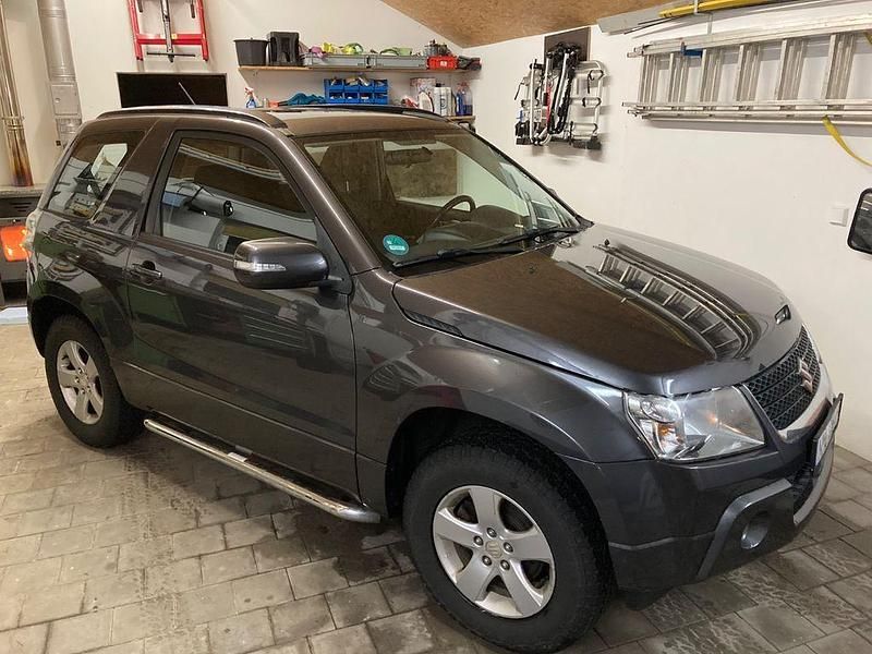 Gebraucht Suzuki Grand Vitara Comfort 166 PS (122 kW) 2012 Grau SUV