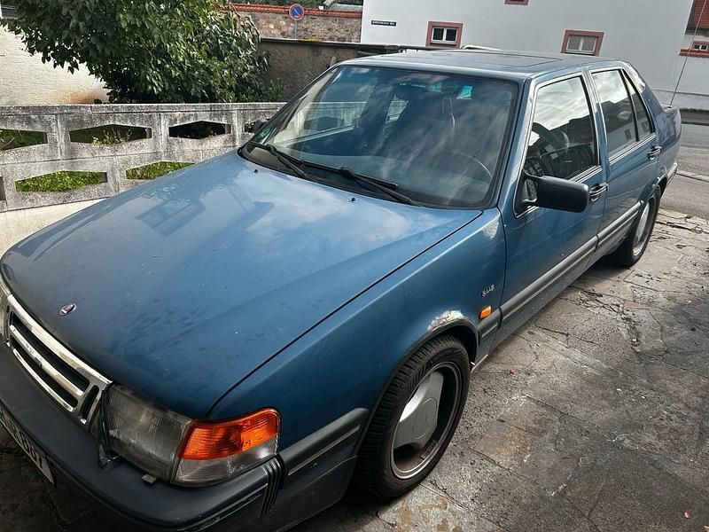 Blau Gebraucht 1991 Saab 9000 Limousine | 2.500 € - Bild 1/4