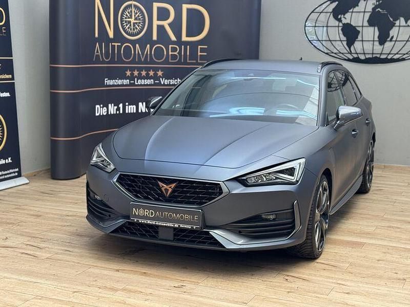 Magnetic tech mattgrau Gebraucht 2022 Cupra Leon VZ Kombi | 23.989 € (Fairer Preis) - Bild 1/3