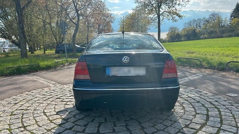 Usado VW Bora 115 HP (84 kW) 2003 Azul Sedan